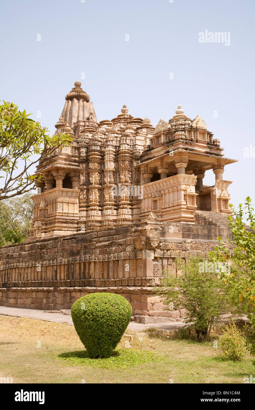 The Chitragupta temple in Khajuraho as part of the Western temples Stock Photo