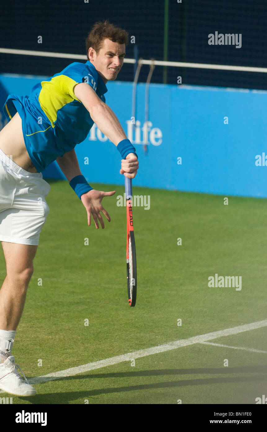 Andy Murray serving at The Aegon Tennis Championship, Queen's Club, London, June 2010 Stock Photo