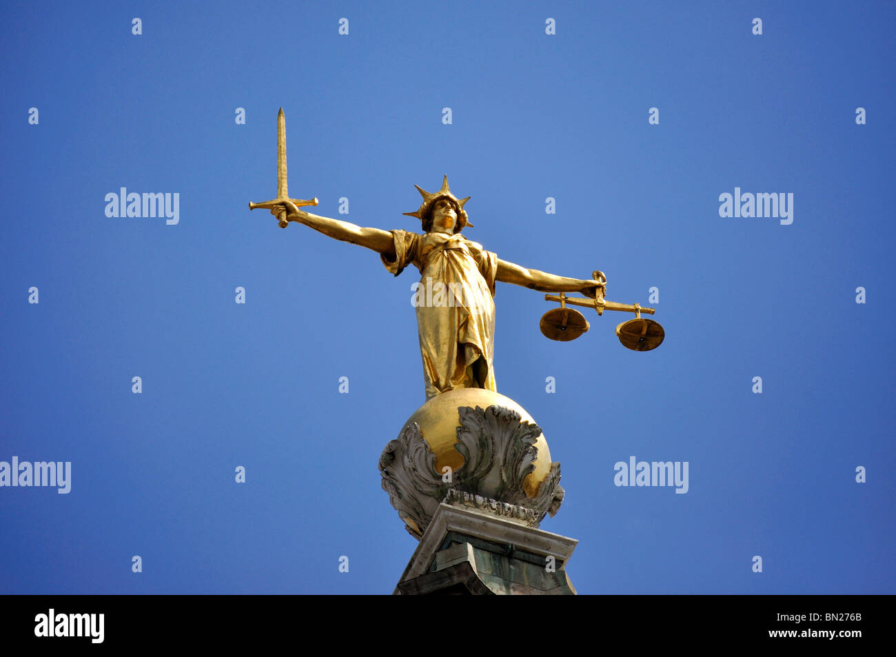 'Lady Justice' Statue, The Central Criminal Court, Old Bailey, City of ...