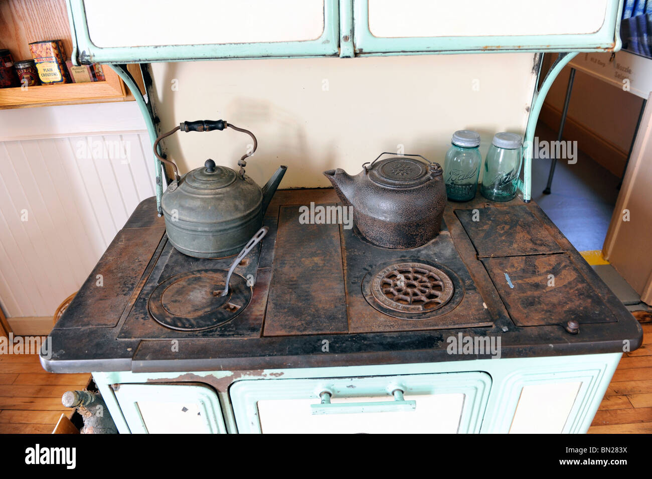 Vintage French Large Deep Saucepan Cooking Pot Stove Dented Circa