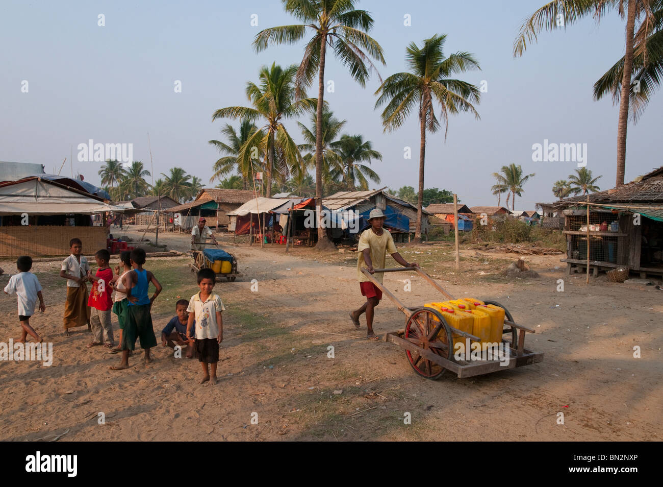 Myanmar. Burma. visit to the village of Tingen Gyi in the Ayeryarwady delta. Nargis cyclone aftermaths Stock Photo