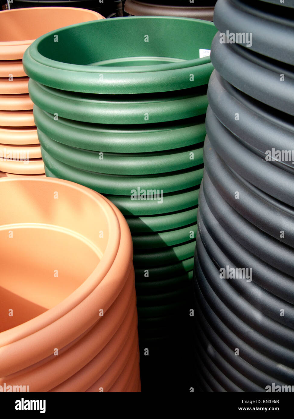 Plastic flower pots hi-res stock photography and images - Alamy