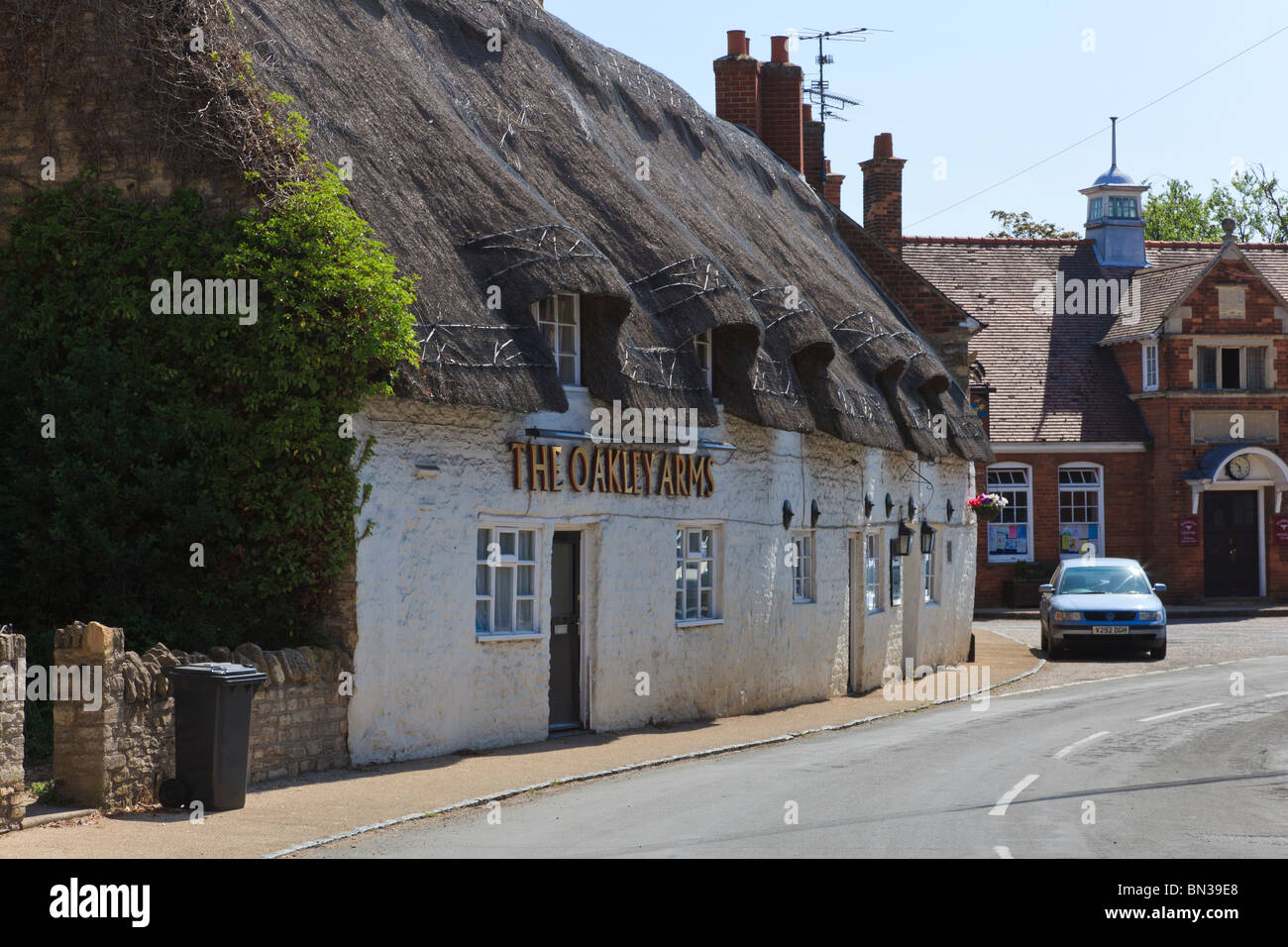 the oakley pub