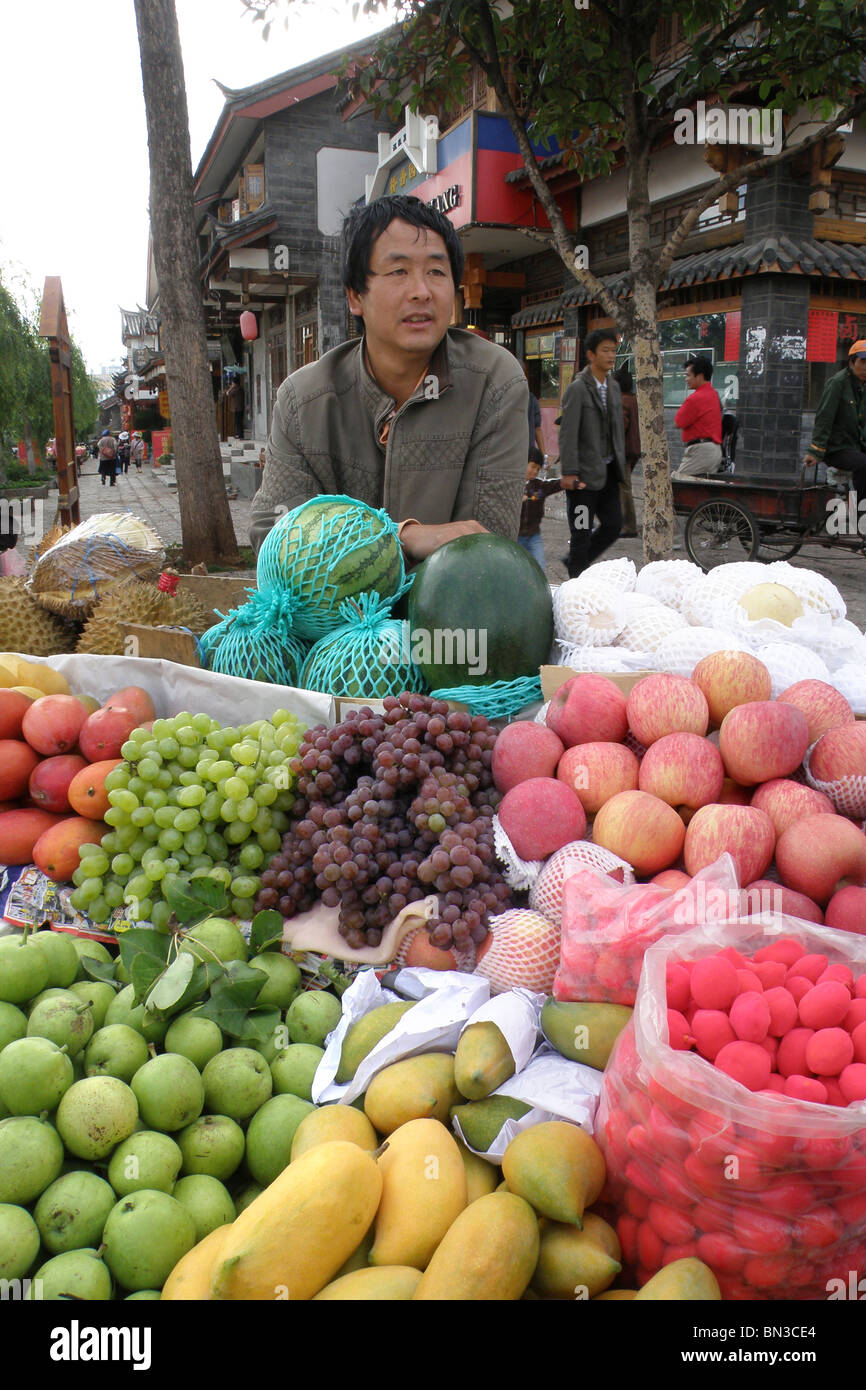 Fruit market, Lijiang, Yunnan, China Stock Photo - Alamy