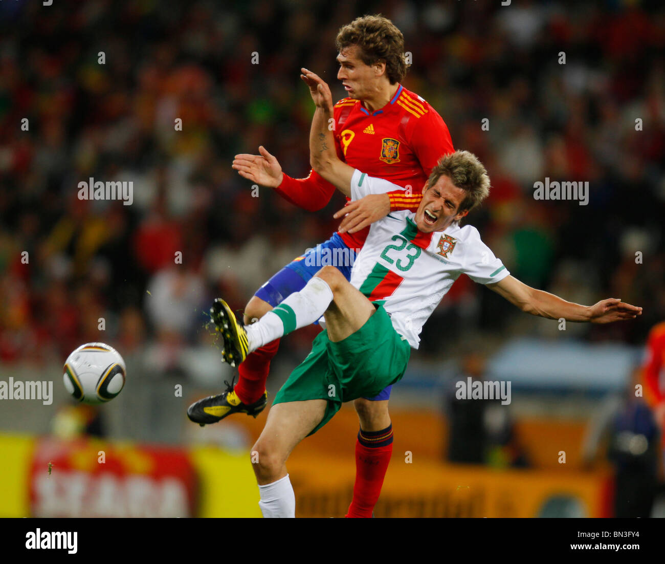 FERNANDO LLORENTE & FABIO COEN SPAIN V PORTUGAL GREEN POINT STADIUM CAPE TOWN SOUTH AFRICA 29 June 2010 Stock Photo