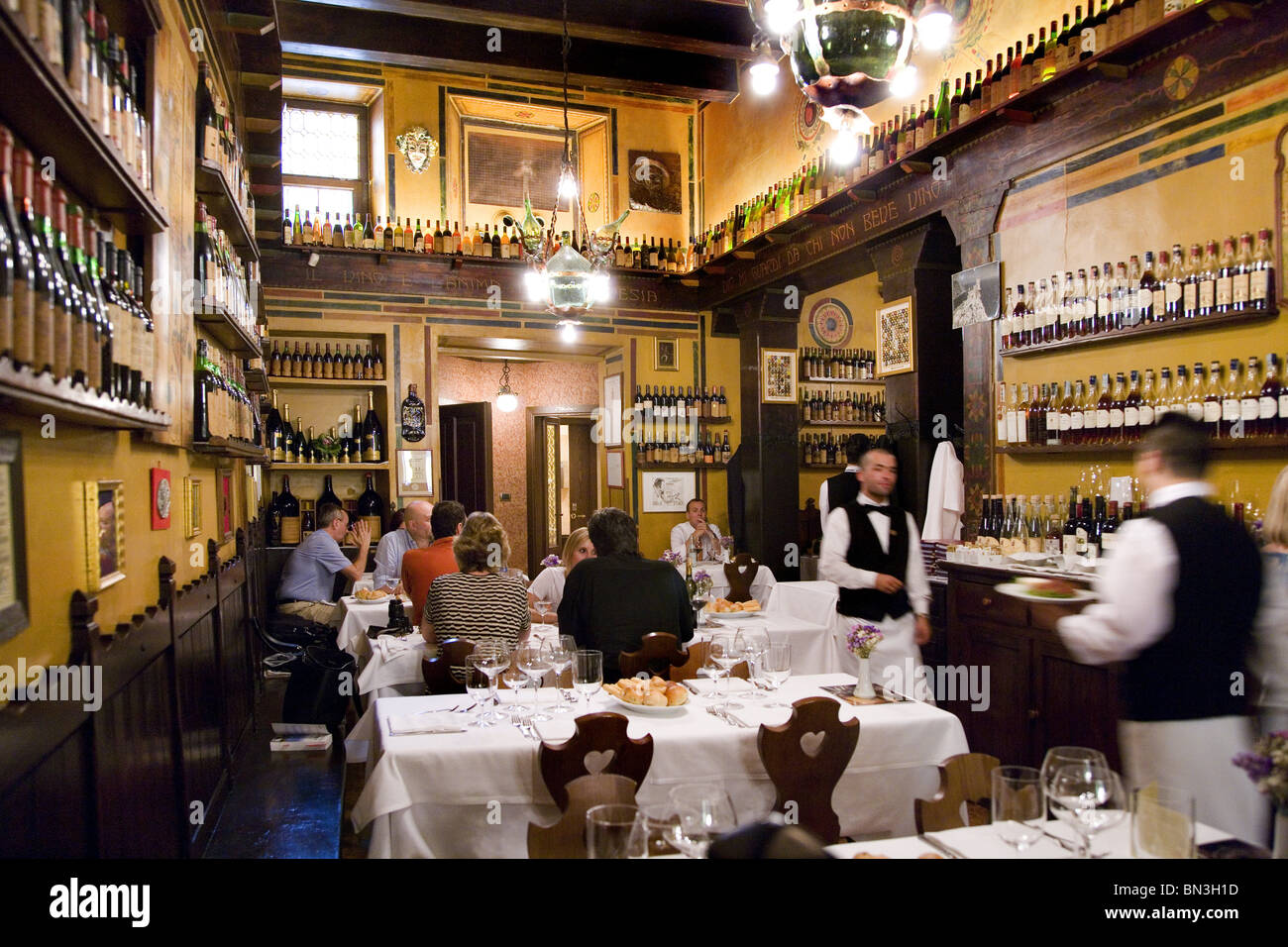 Wine bar, Verona, Italy Stock Photo Alamy