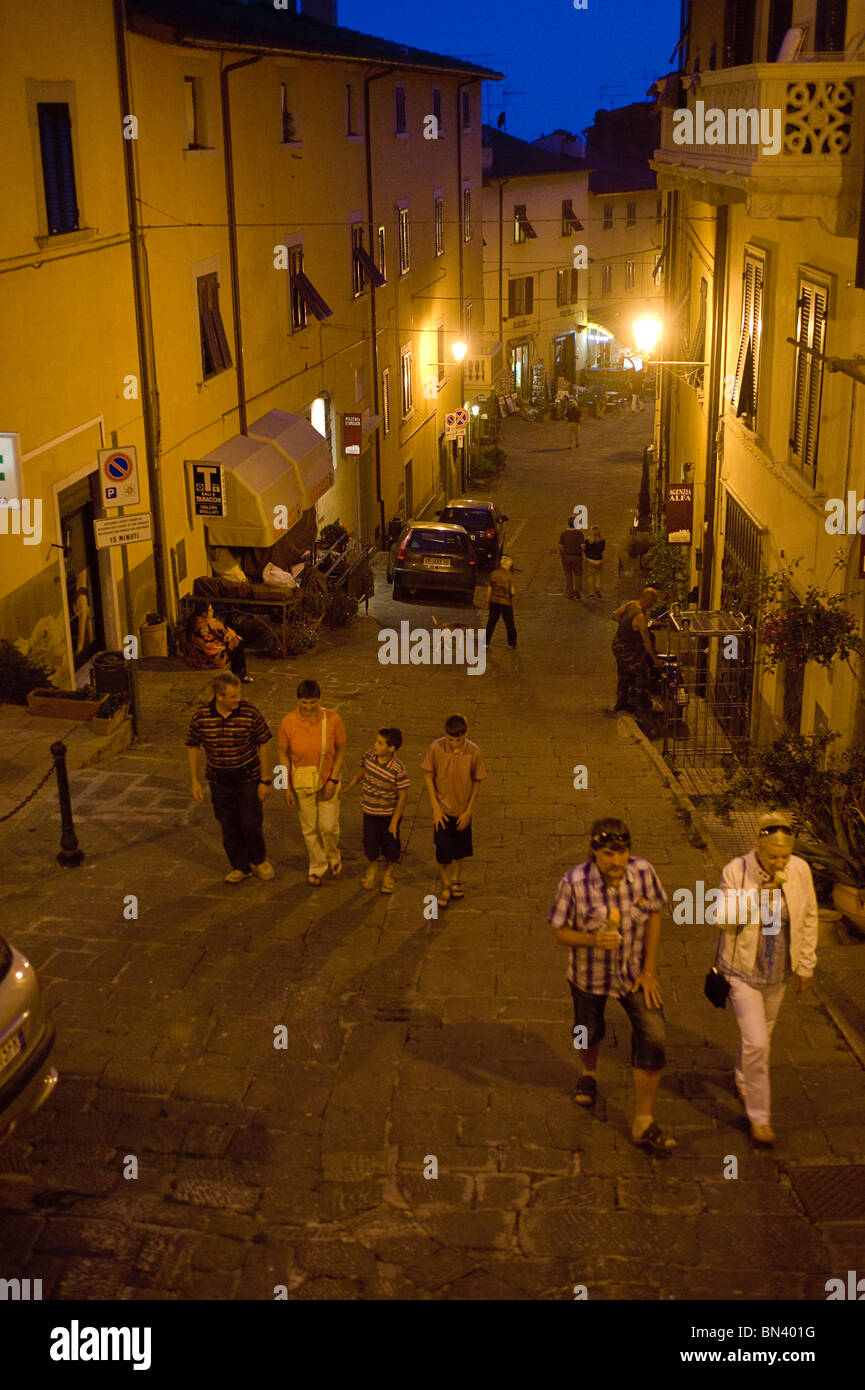 Evening on the Via Vittorio Emanuele, the centre of Castagneto Carducci Stock Photo