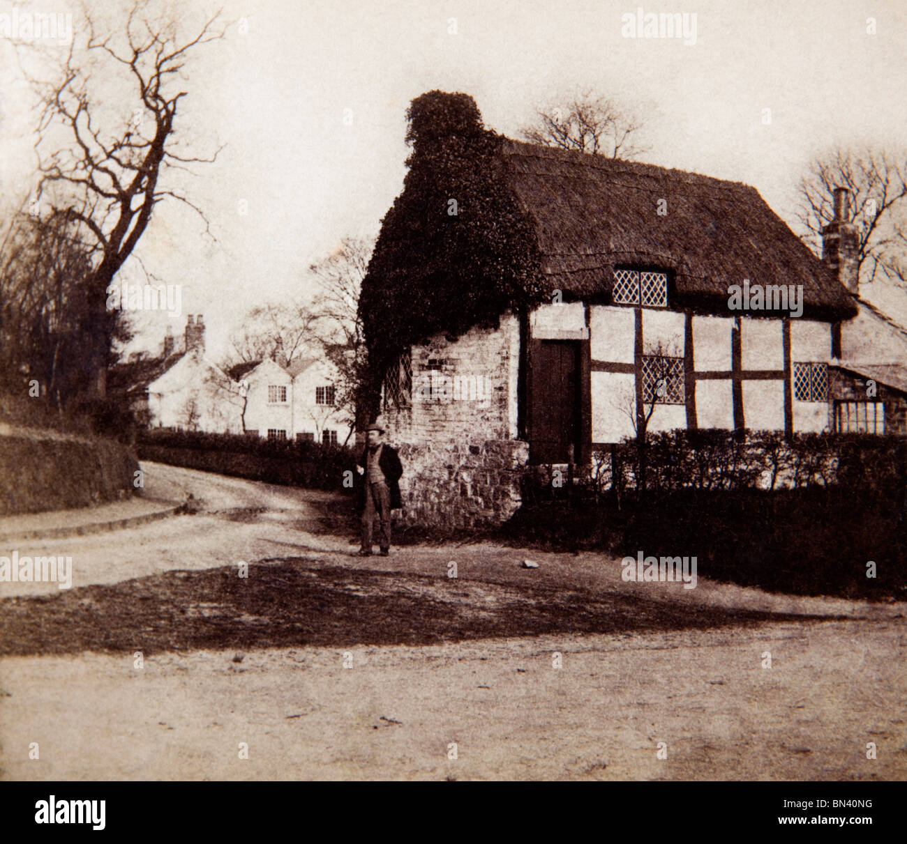 UK, England, Cheshire, Macclesfield, Broken Cross, old cottage in Back