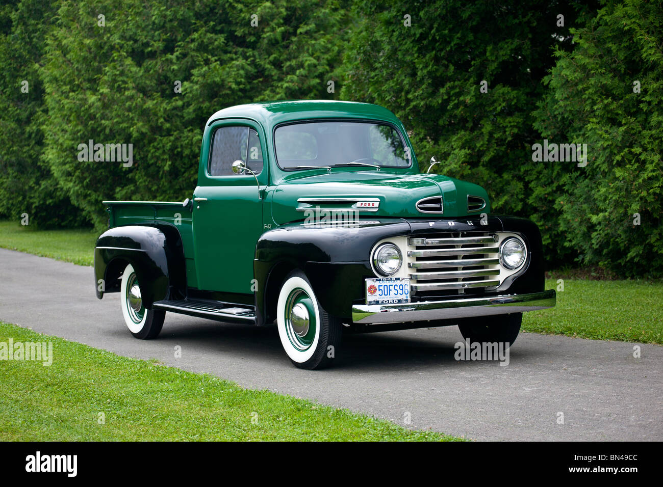 Ford pickup truck hi-res stock photography and images - Alamy