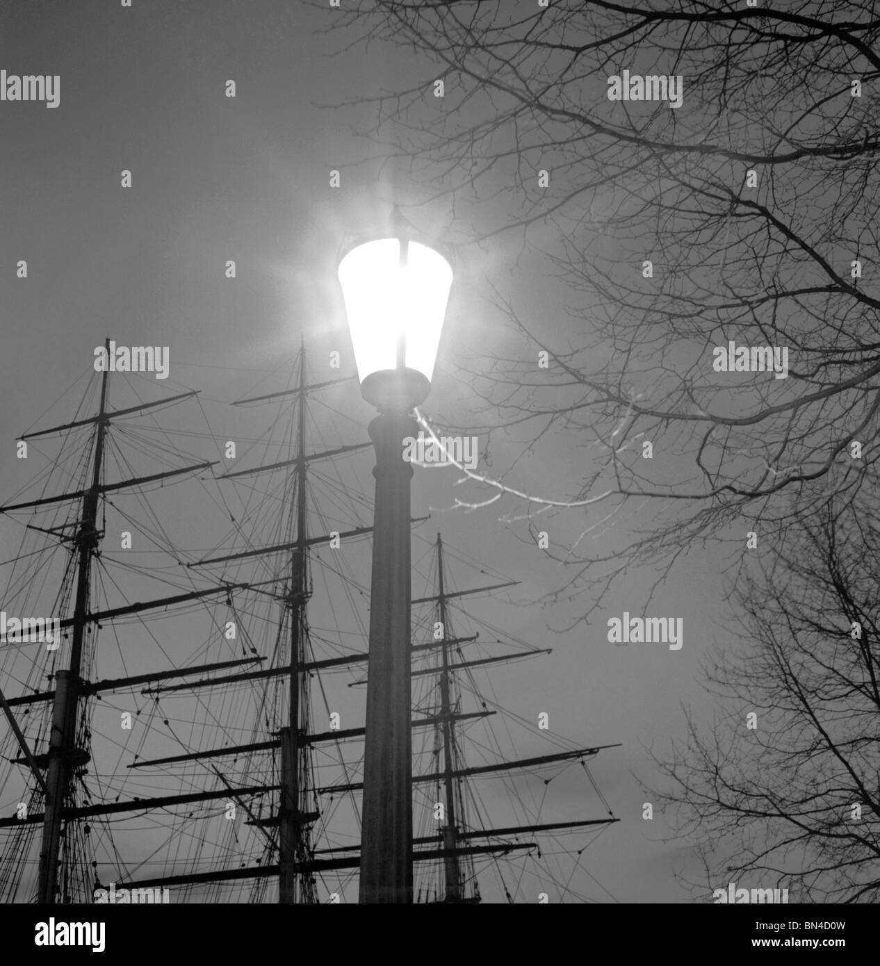 Streetlight, photo John Gay. London, England, 1940s Stock Photo