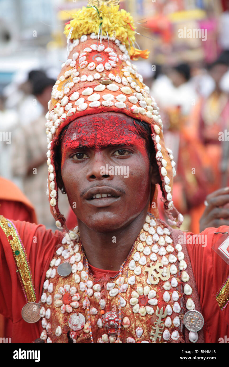 Gondhali from Solapur District performing Gondhali dancing during the Procession of goddess Amba devi; Thane; Maharashtra; India Stock Photo