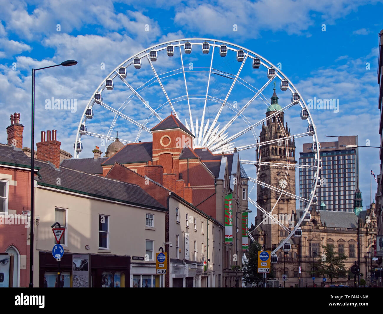 Sheffield Town Hall and Sheffield Wheel Stock Photo Alamy