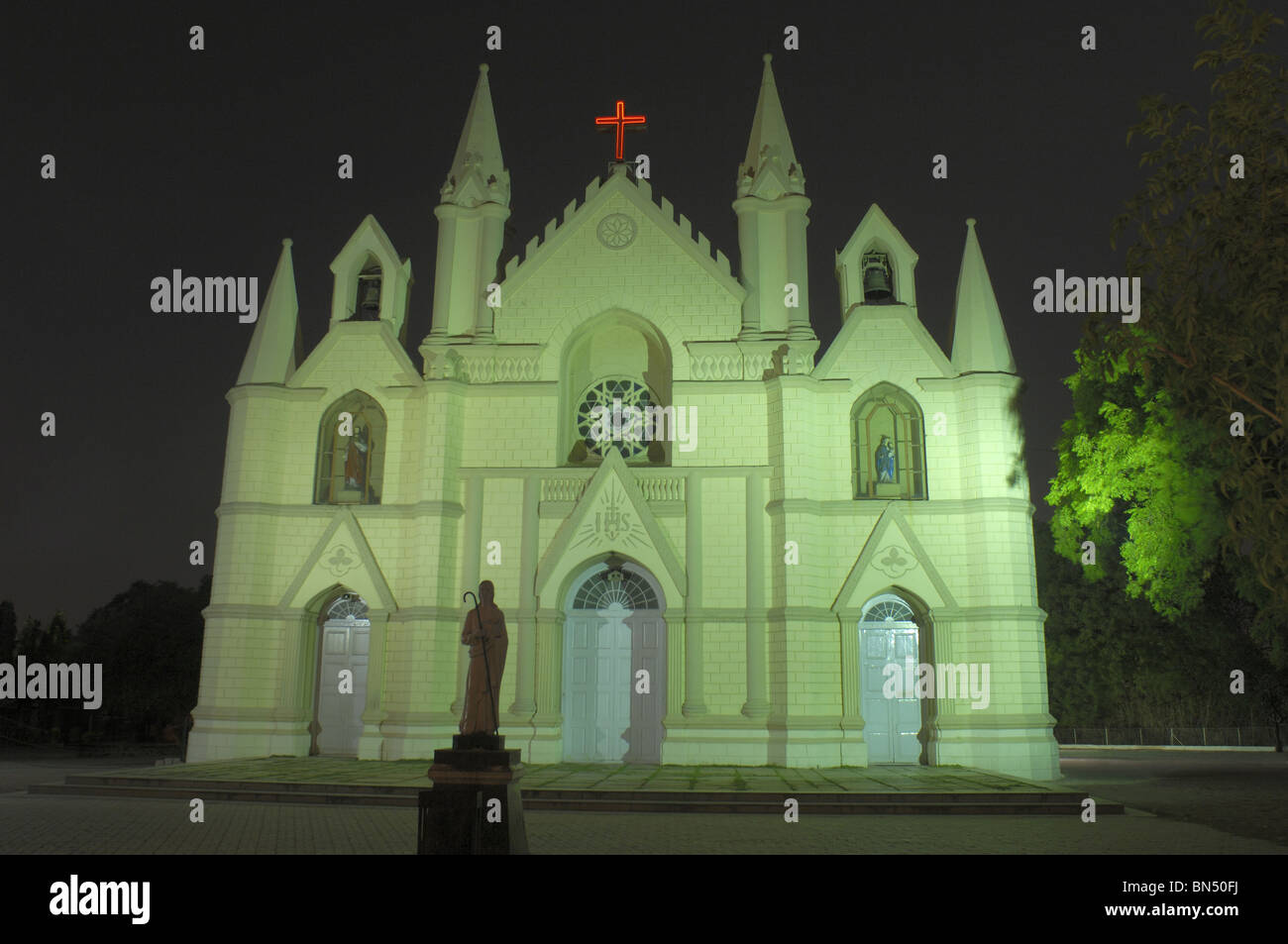 St Patrick’s Cathedral by night, Empress Garden Road, behind the Race Course, Pune, Maharashtra, INDIA Stock Photo
