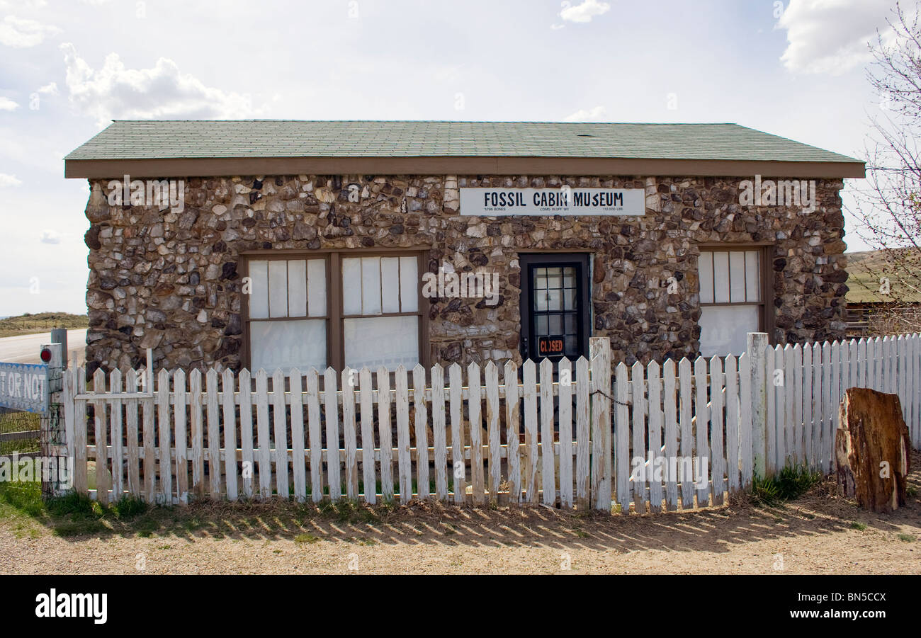 The Fossil Cabin Museum in Medicine Bow, Wyoming is made out dinosaur bones. Stock Photo
