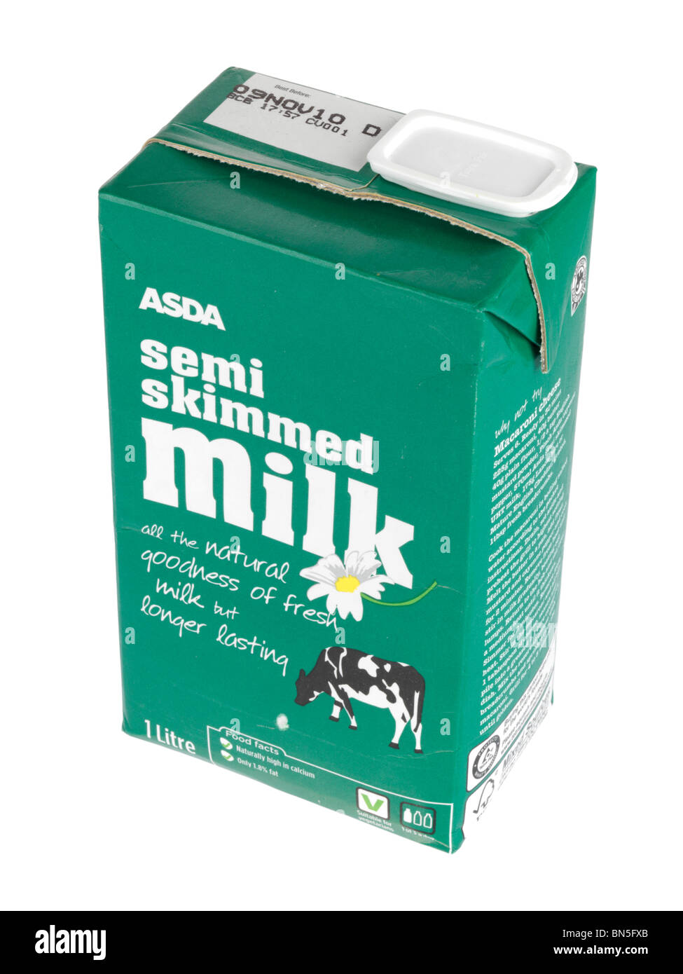 https://c8.alamy.com/comp/BN5FXB/semi-skimmed-uht-milk-BN5FXB.jpg