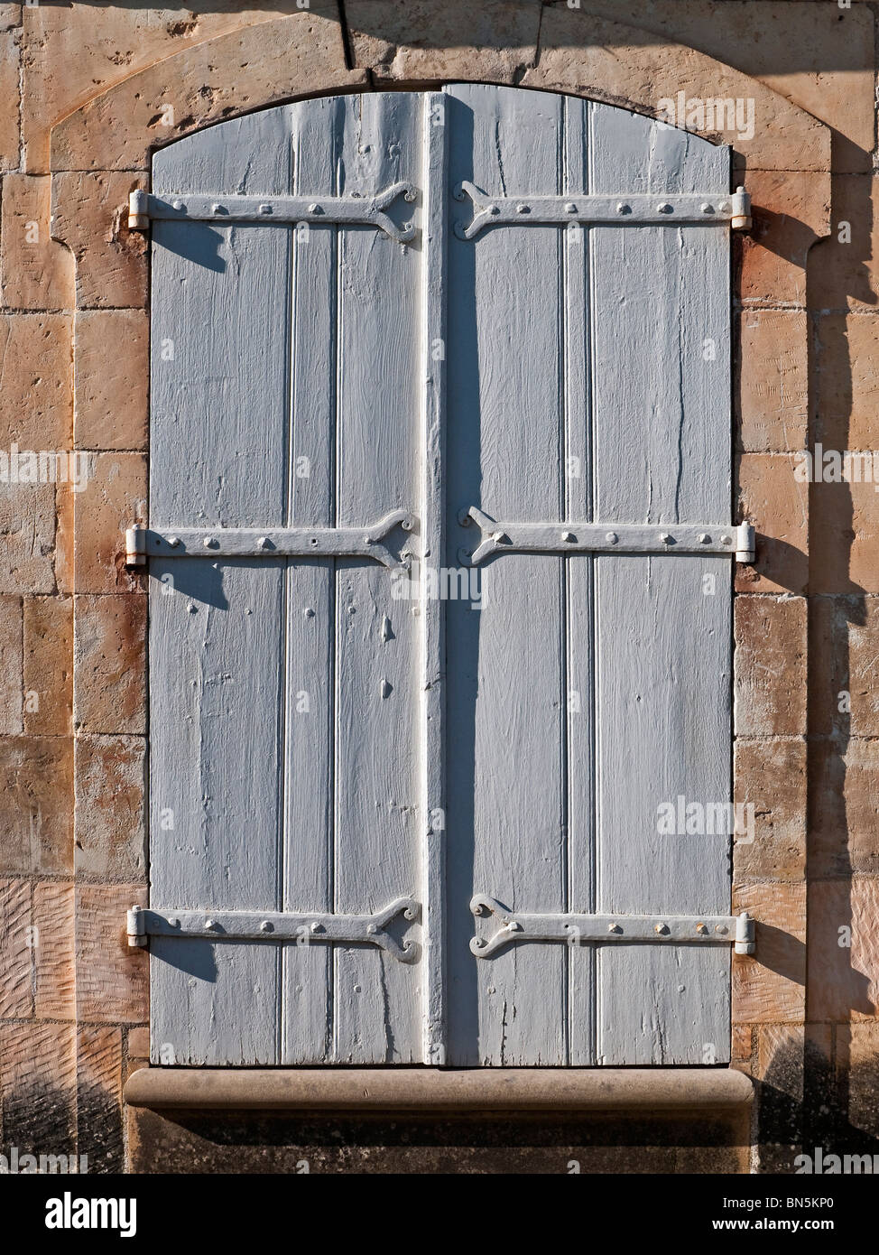 Old style window shutters hires stock photography and images Alamy