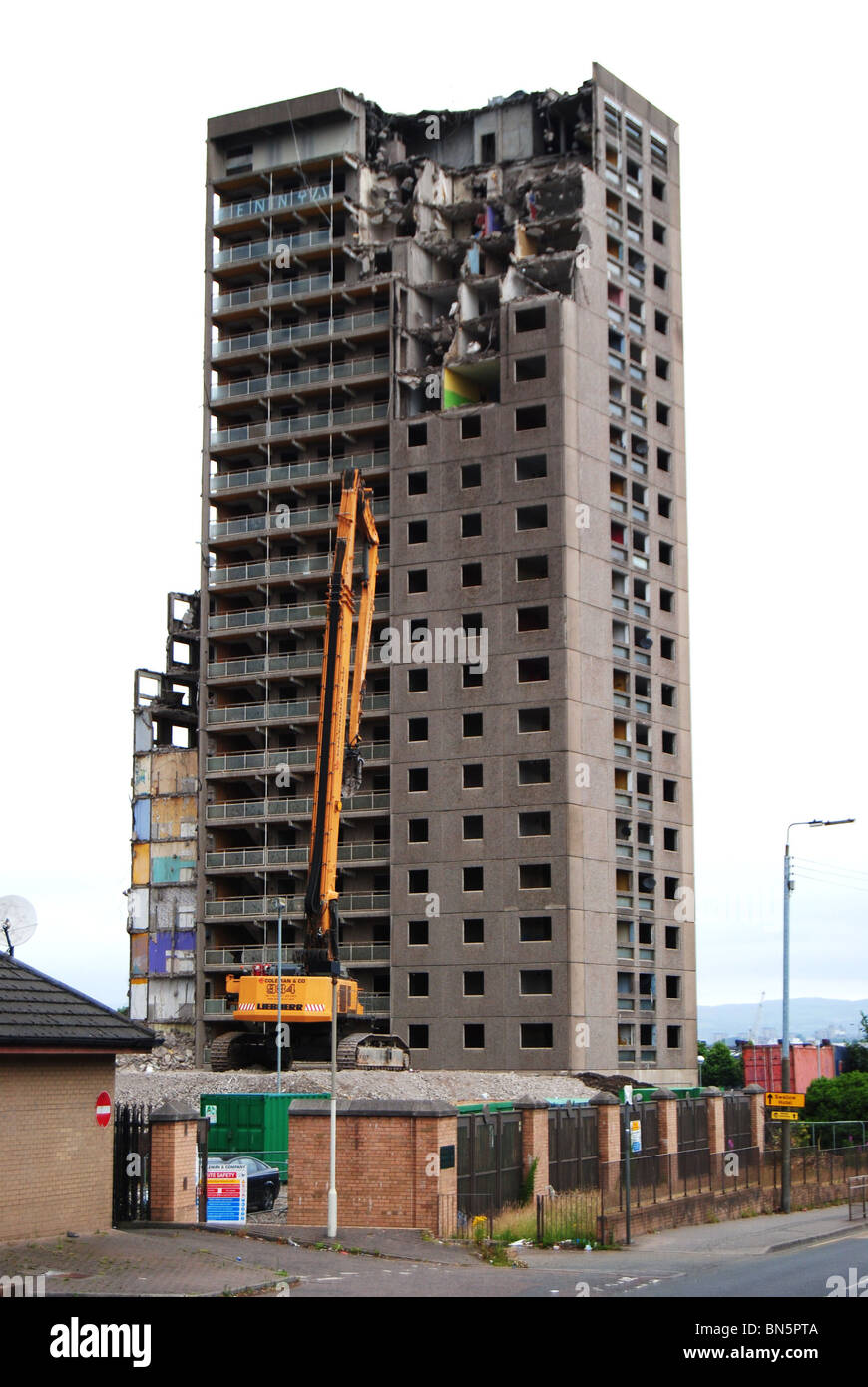 Demolition of high rise flats - Broomloan Court, Ibrox, Glasgow. Stock Photo
