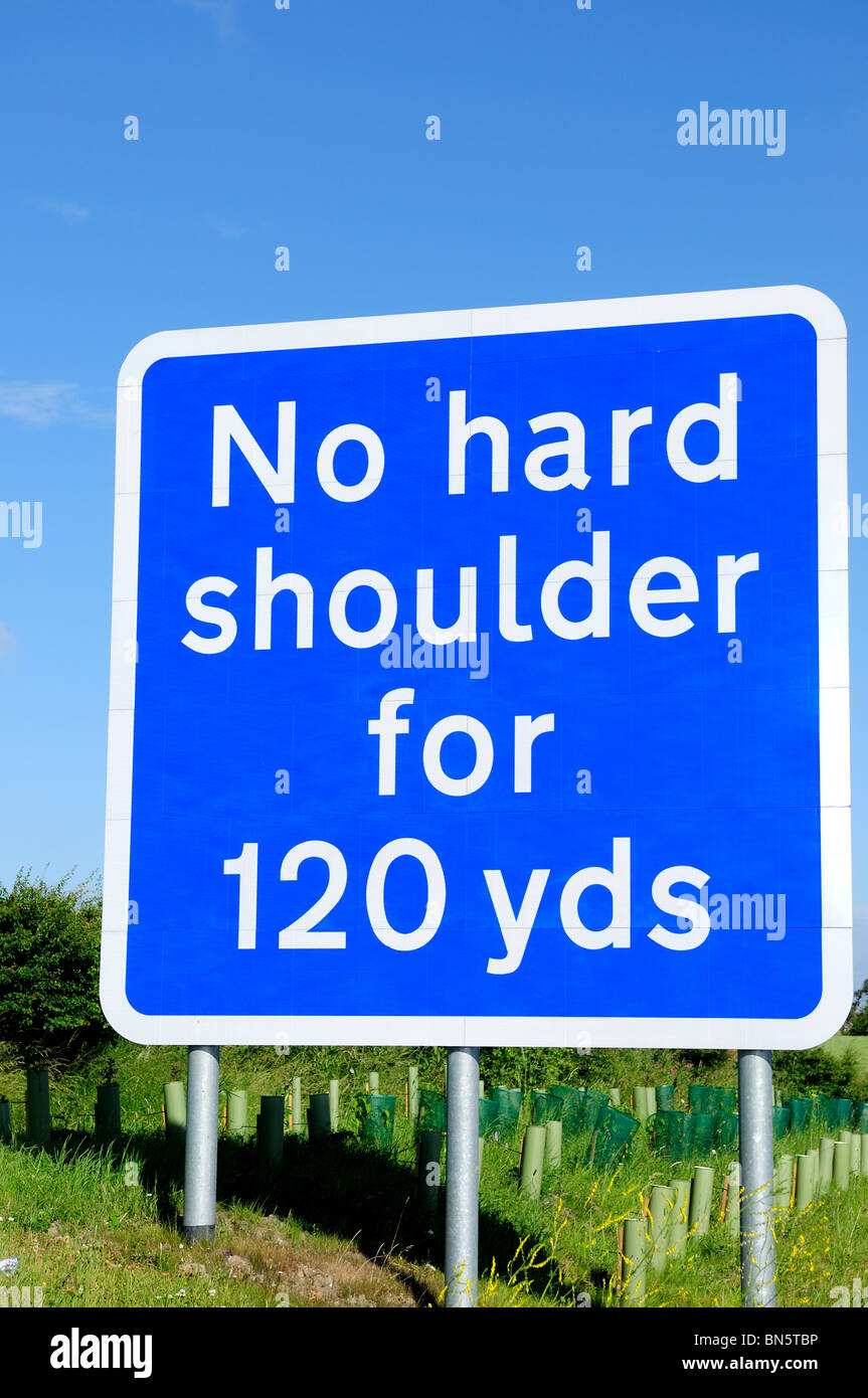 Motorway sign uk hires stock photography and images Alamy