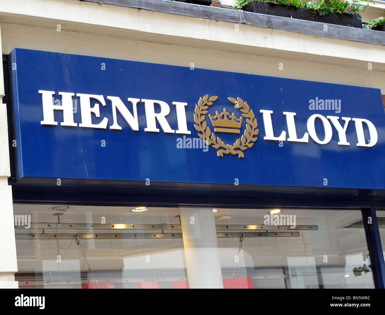 Henri Lloyd shop logo Carnaby Street London brand Stock Photo - Alamy