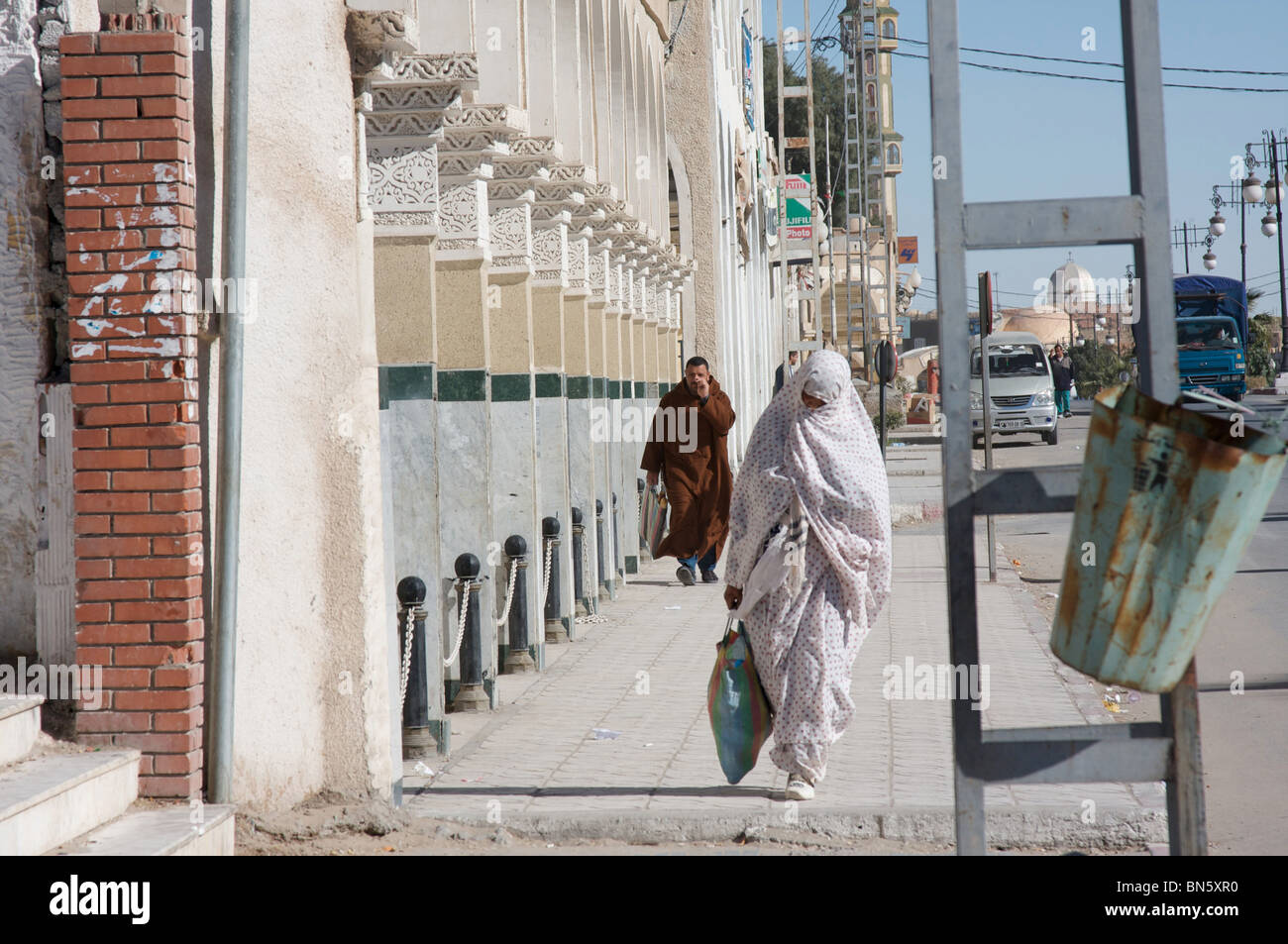 Street scene in the oasis town of El Oued, Algeria, North Africa Stock  Photo - Alamy