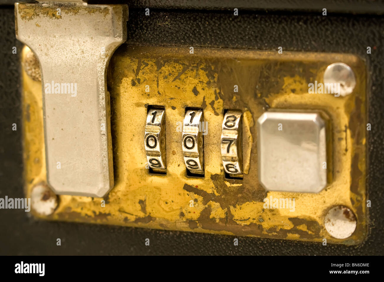Golden Briefcase lock with the numbers 007 Stock Photo Alamy