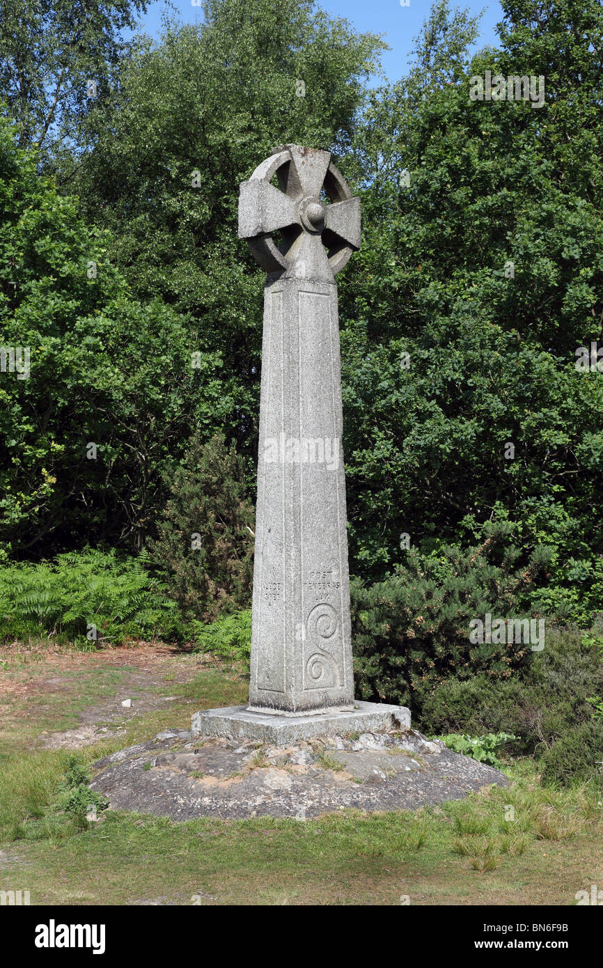 Celtic cross gibbet hill hires stock photography and images Alamy