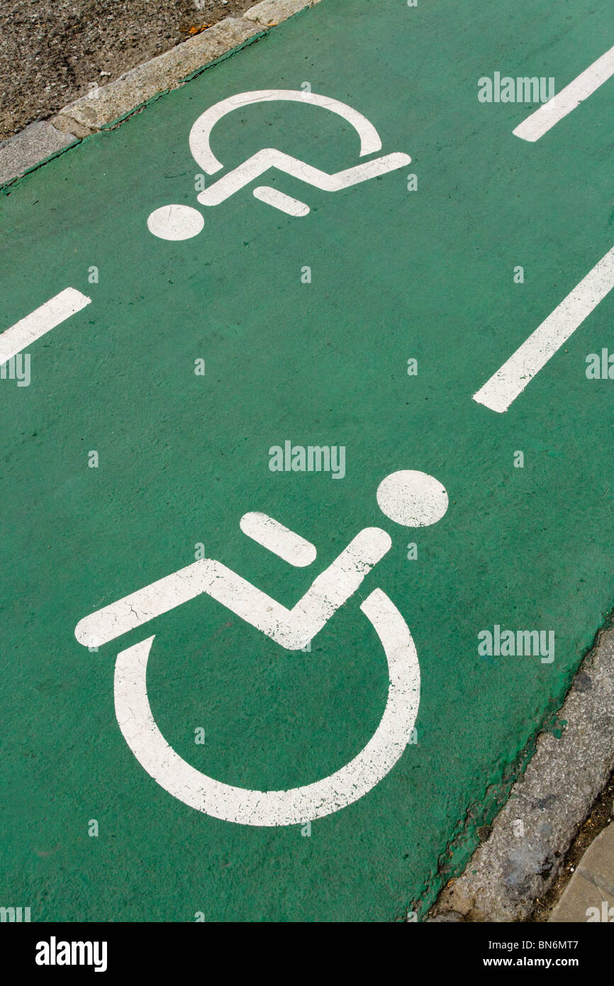 Spanish dedicated wheelchair / disabled person lanes / lane in Seville