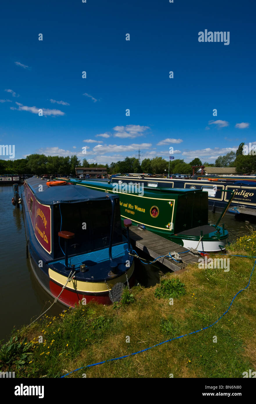 Pyrford marina hires stock photography and images Alamy