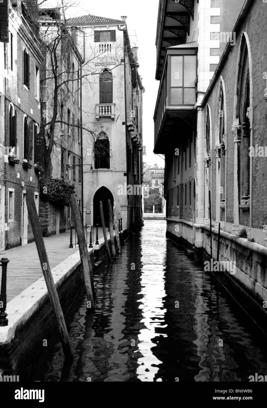 Canal in Venice, Italy , in black and white Stock Photo - Alamy