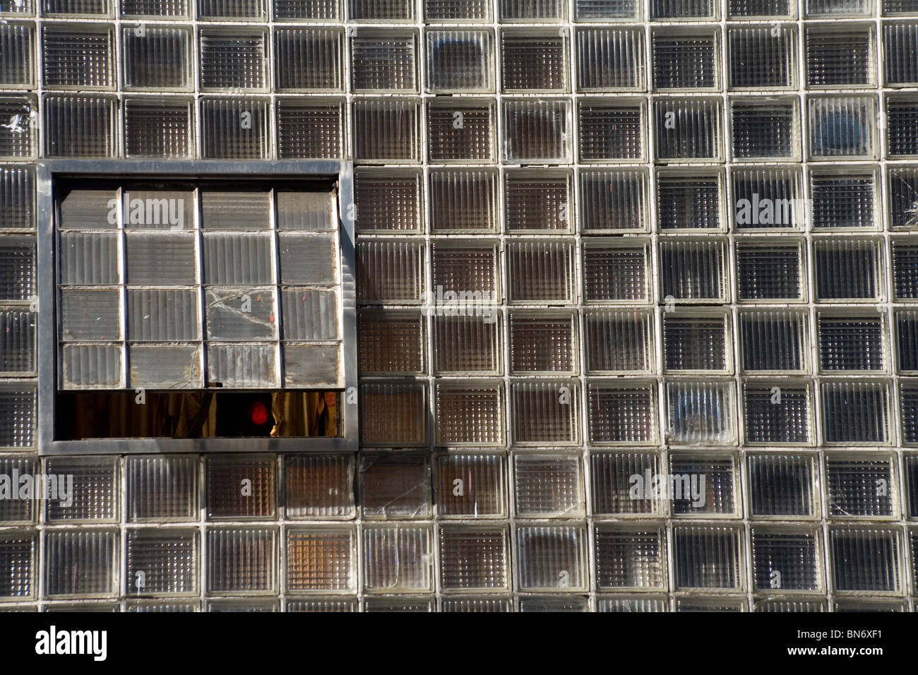 Glass brick hi-res stock photography and images - Alamy