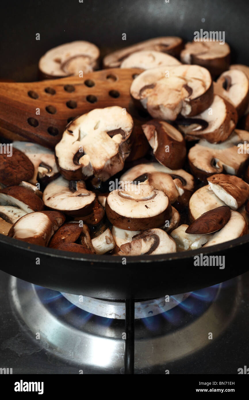 cooked chestnut mushroom Stock Photo Alamy