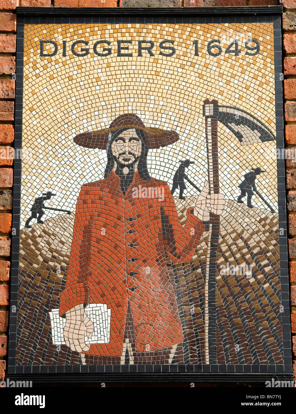 Diggers memorial mosaic in Cobham Surrey UK at Hollyhedge Road. Near by in the St Georges Hill private estate, was where the Diggers who were the True Levellers in 1649 formed a community. HOMER SYKES Stock Photo
