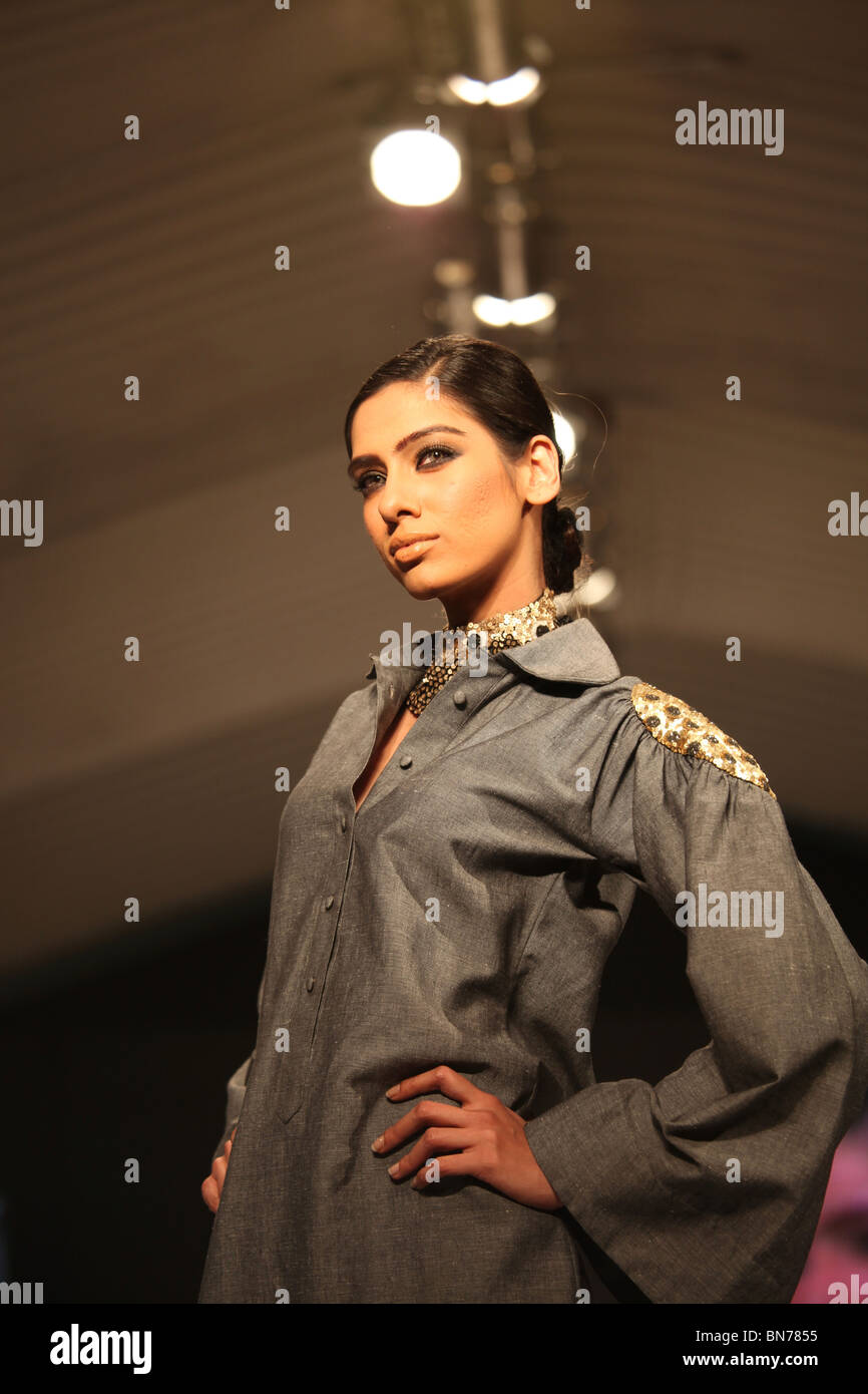 First fashion week in lahore, pakistan Stock Photo Alamy