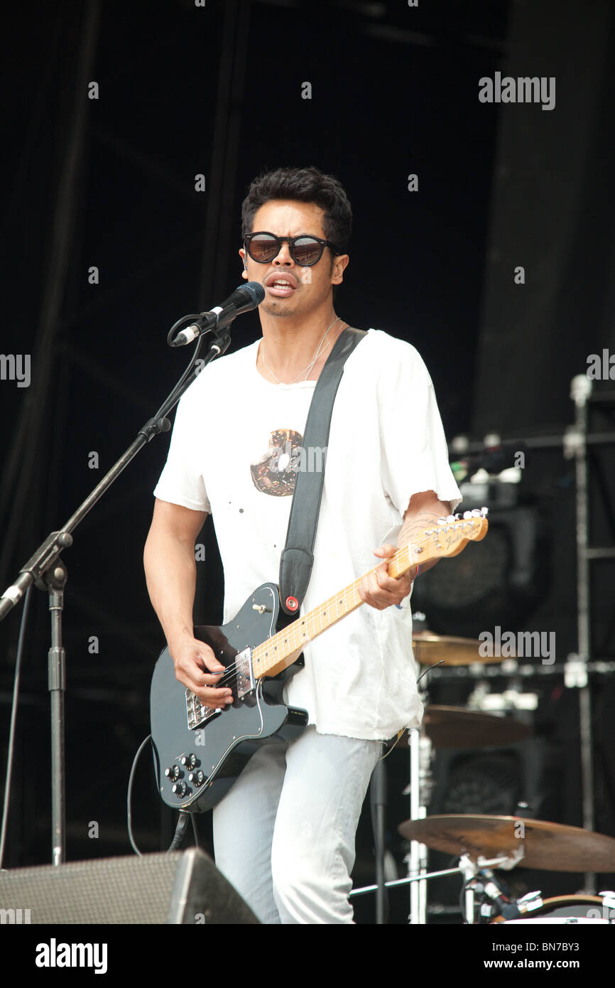 The Temper trap playing the other stage at the Glastonbury Festival 2010  Stock Photo - Alamy