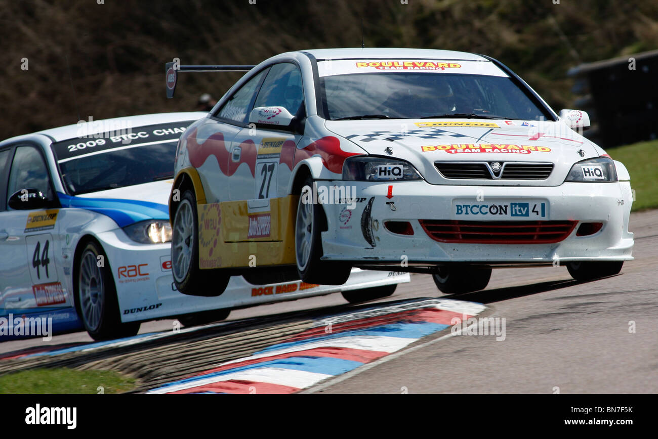洋書 British Touring Car Racing 入園入学祝い The Speedhunters - Championship Car Touring