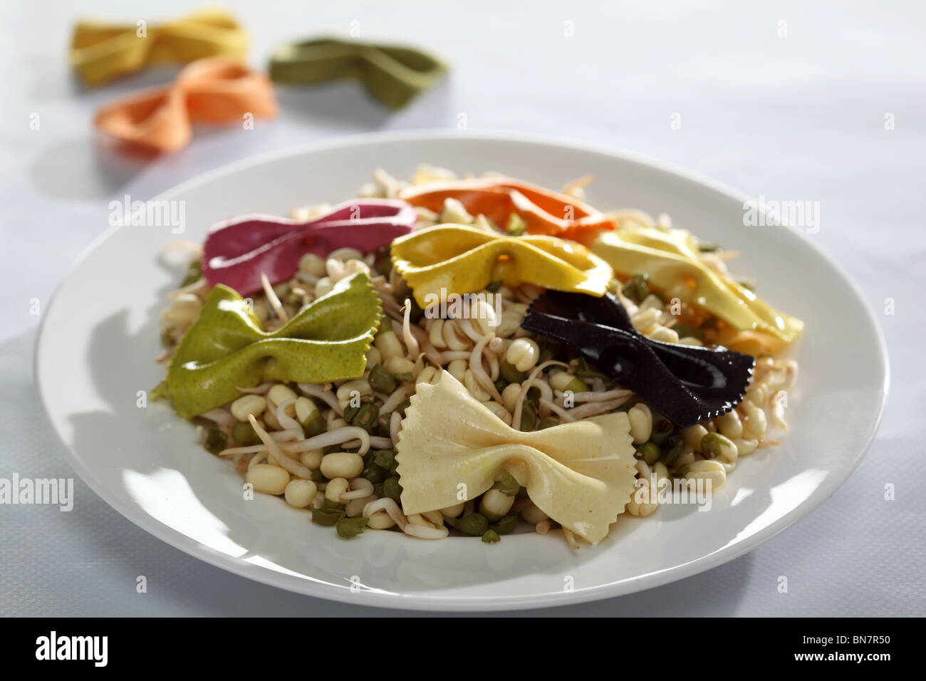 Macaroni la pasta salad Stock Photo - Alamy