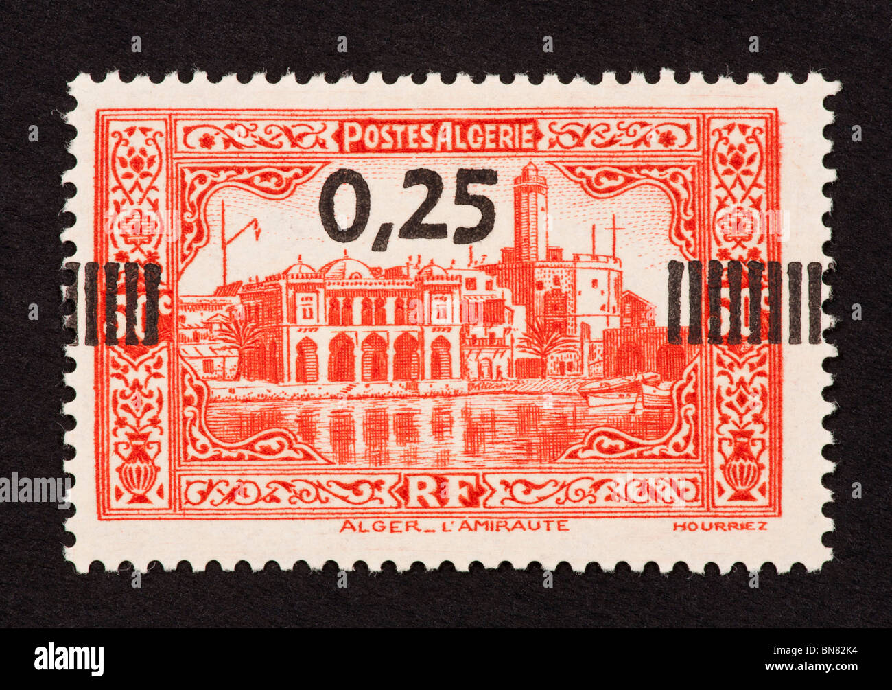 Postage stamp algeria hi-res stock photography and images - Alamy