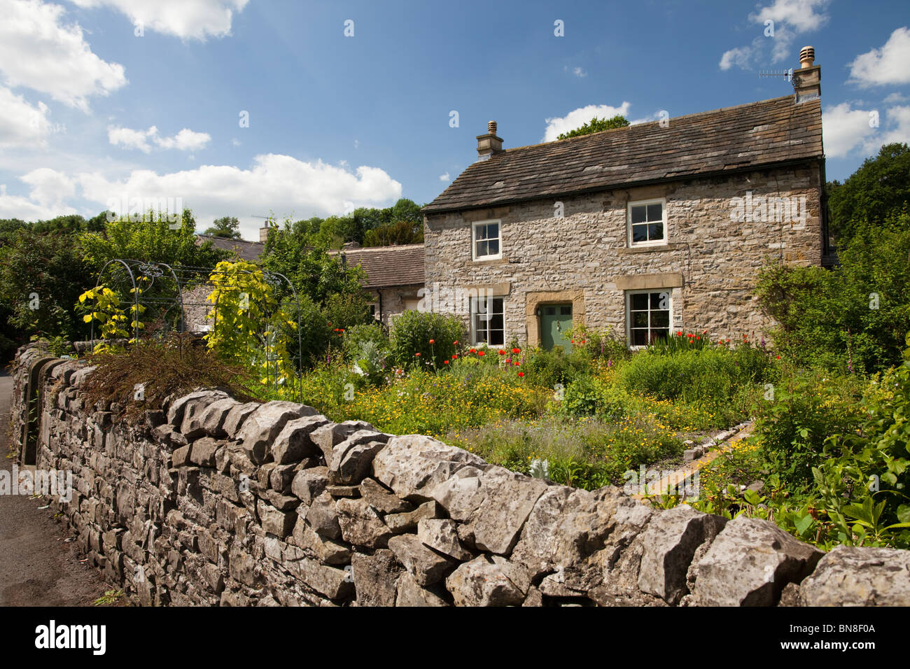 Houses/cottages in the Peak District village of Ashford in the Water