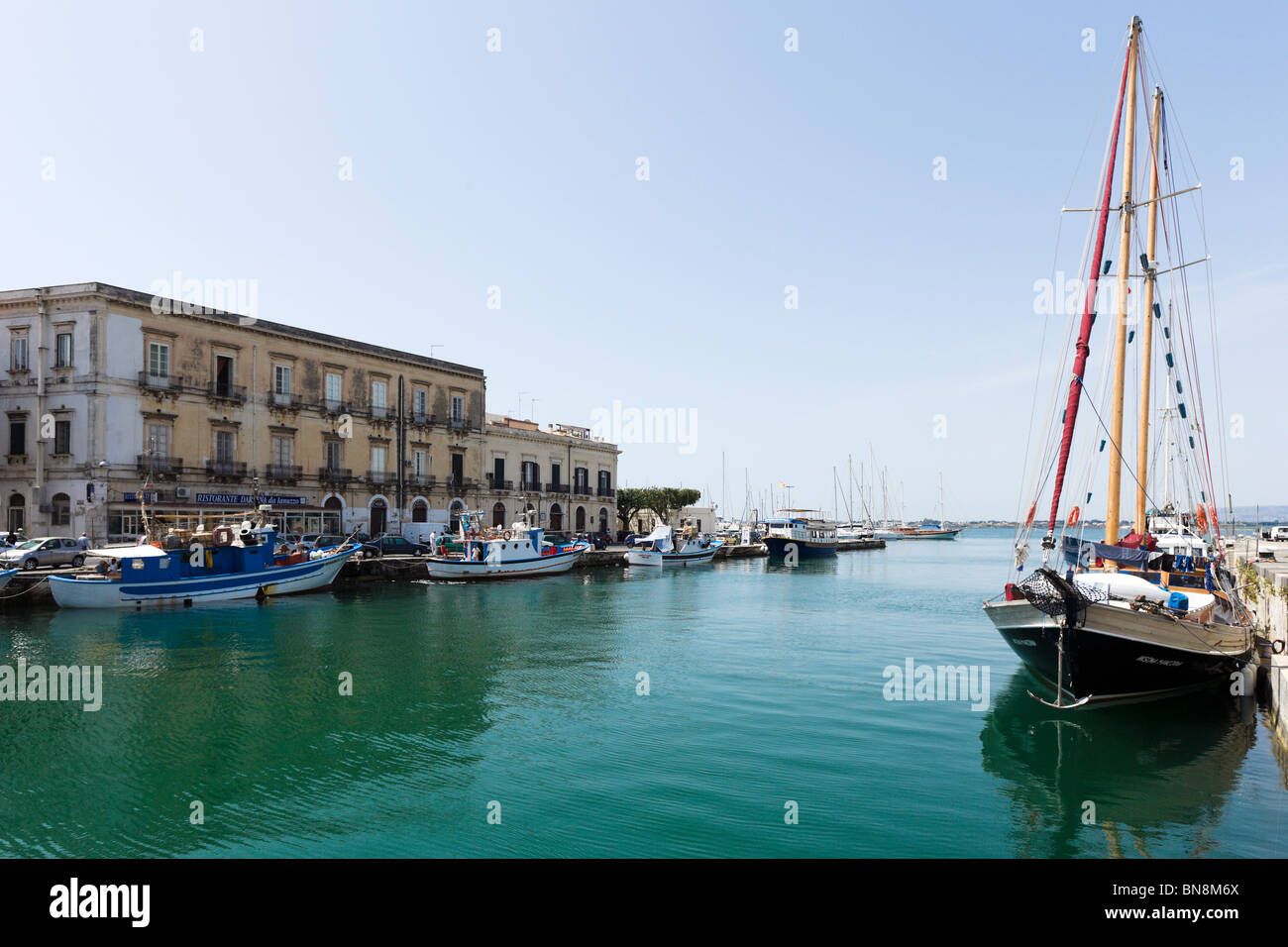 Harbour from the Ponte Umberto, Ortigia, Syracuse (Siracusa), Sicily, Italy Stock Photo