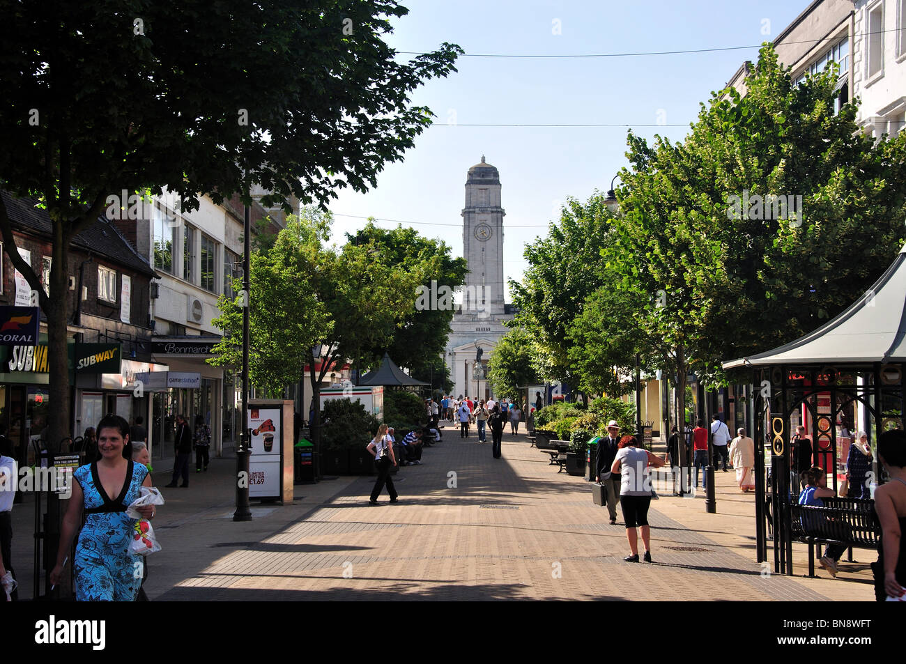 Street showing Luton Town Hall, Luton, Bedfordshire, England