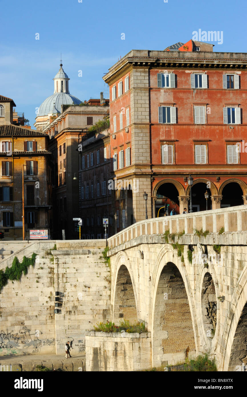 Ponte Sisto with the dome of Trinita dei Pellegrini in Centro Storico, Rome Stock Photo