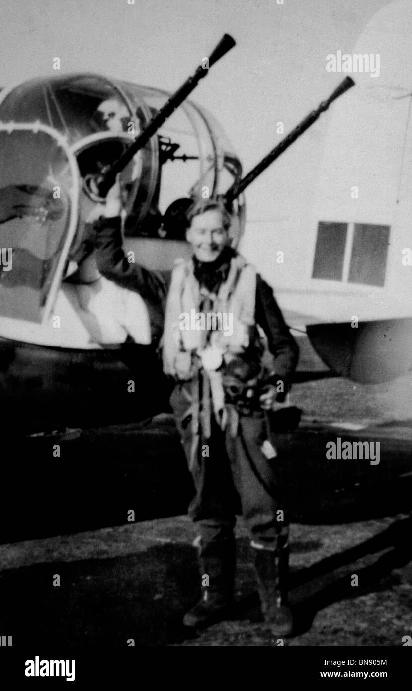 Rear gunner lancaster bomber Black and White Stock Photos & Images - Alamy