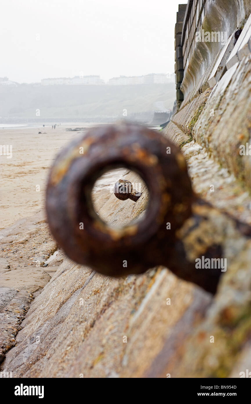 Rusty old iron railings hi-res stock photography and images - Alamy
