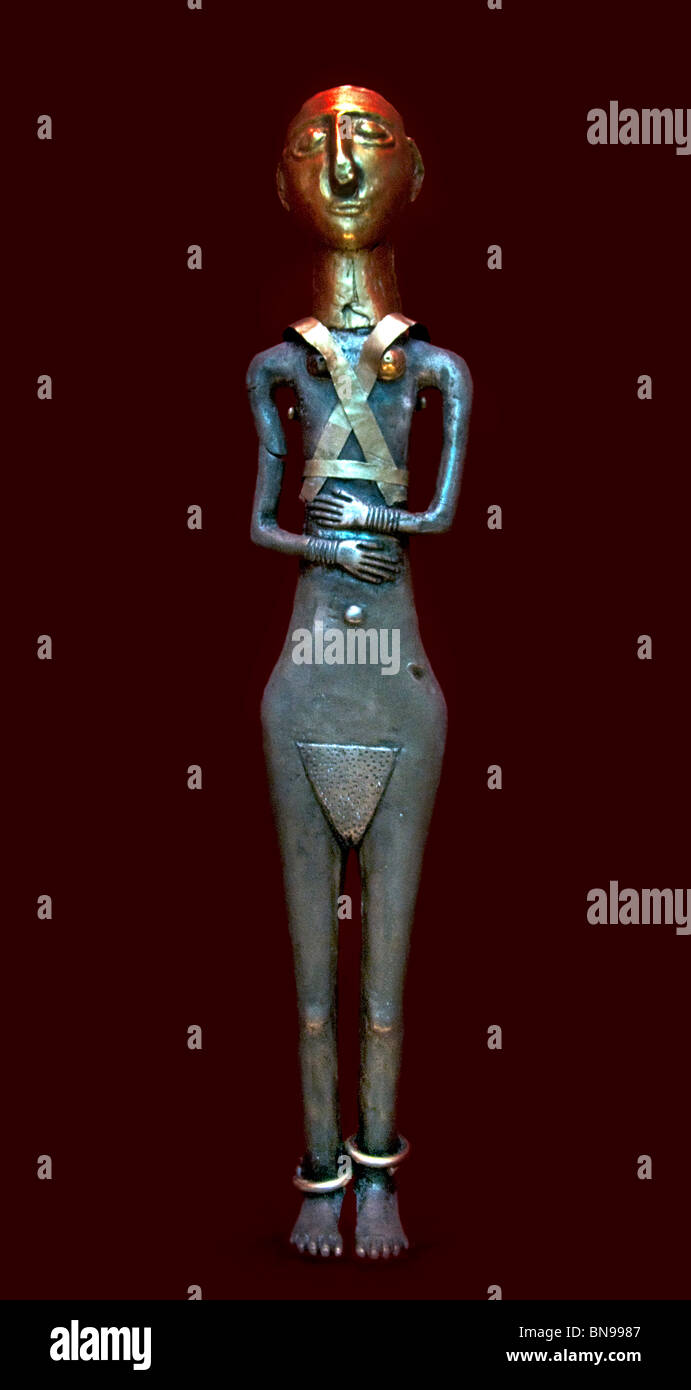 female figurine electrum and gold 2600-1900 BC Early Bronze Age Hasaoglan Anatolian Museum Ankara Stock Photo