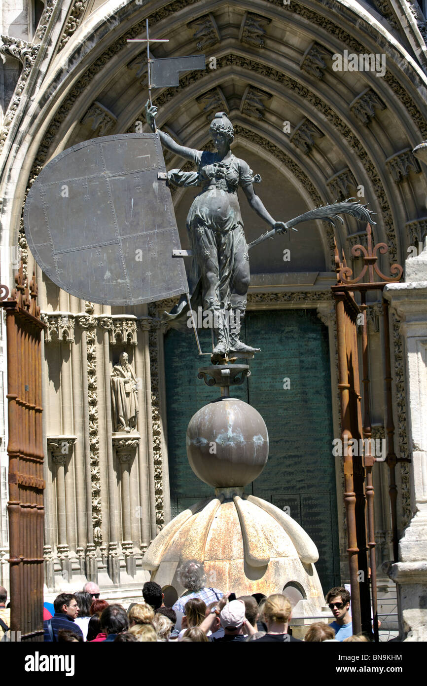 Giraldillo weathervane, Seville Cathedral, Catedral de Santa María de la Sede, Seville, Andalucia, Spain, Europe, Stock Photo