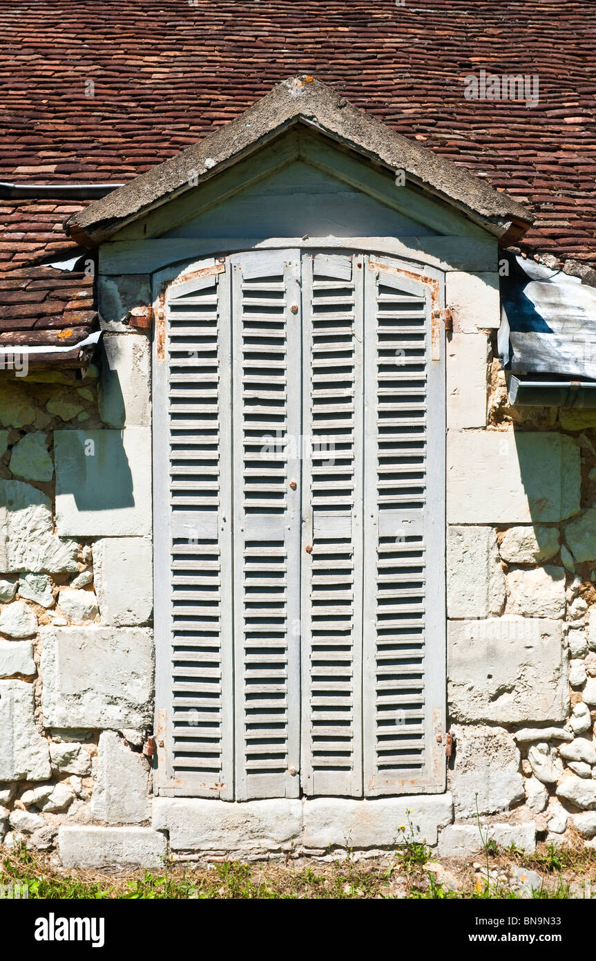 Stone house red shutters hires stock photography and images Alamy