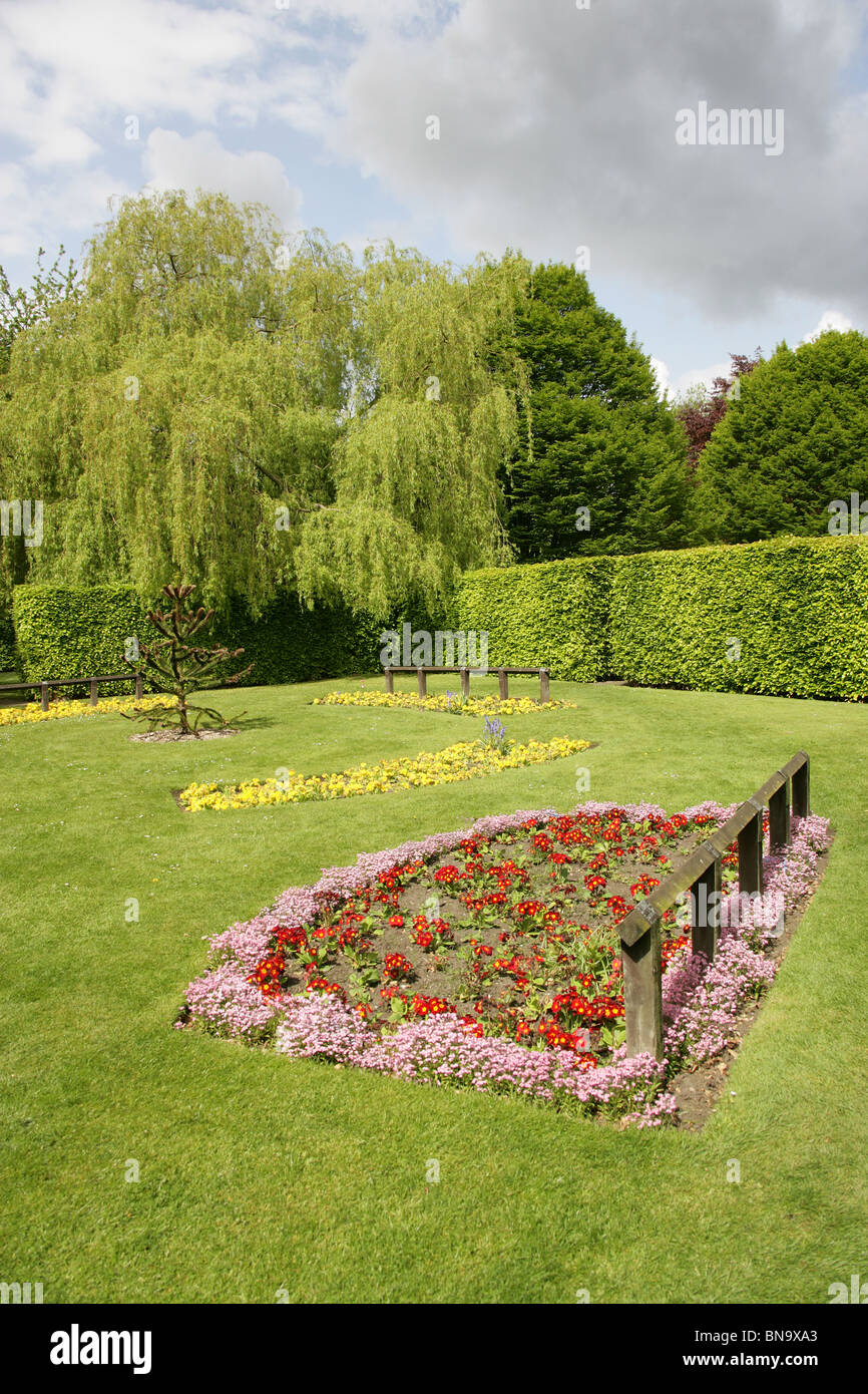 Walkden Gardens, Sale, England. Spring bedding plants within the Memories Garden of Walkden Gardens. Stock Photo