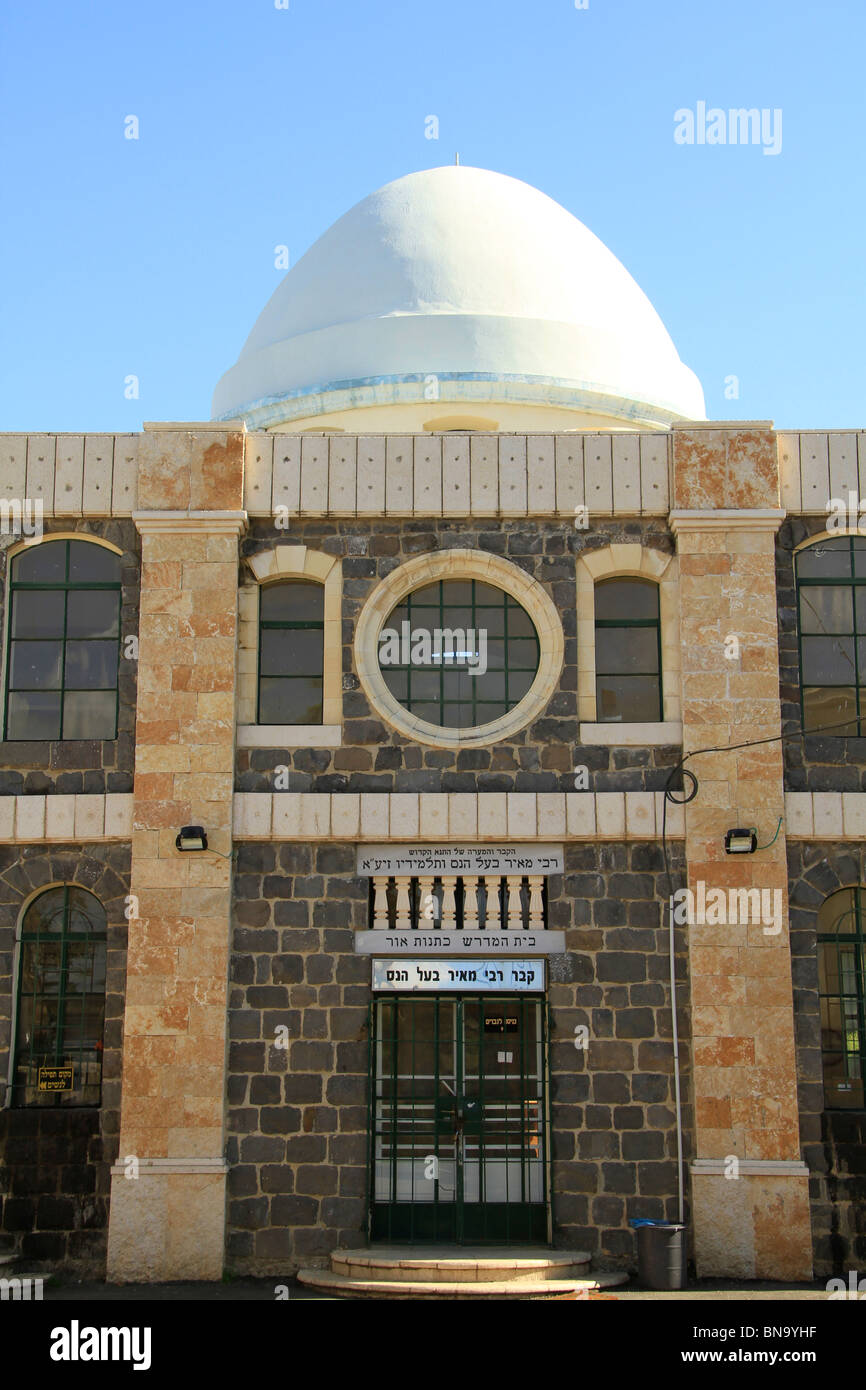 israel-sea-of-galilee-tomb-of-rabbi-meir-baal-hanes-in-tiberias-stock