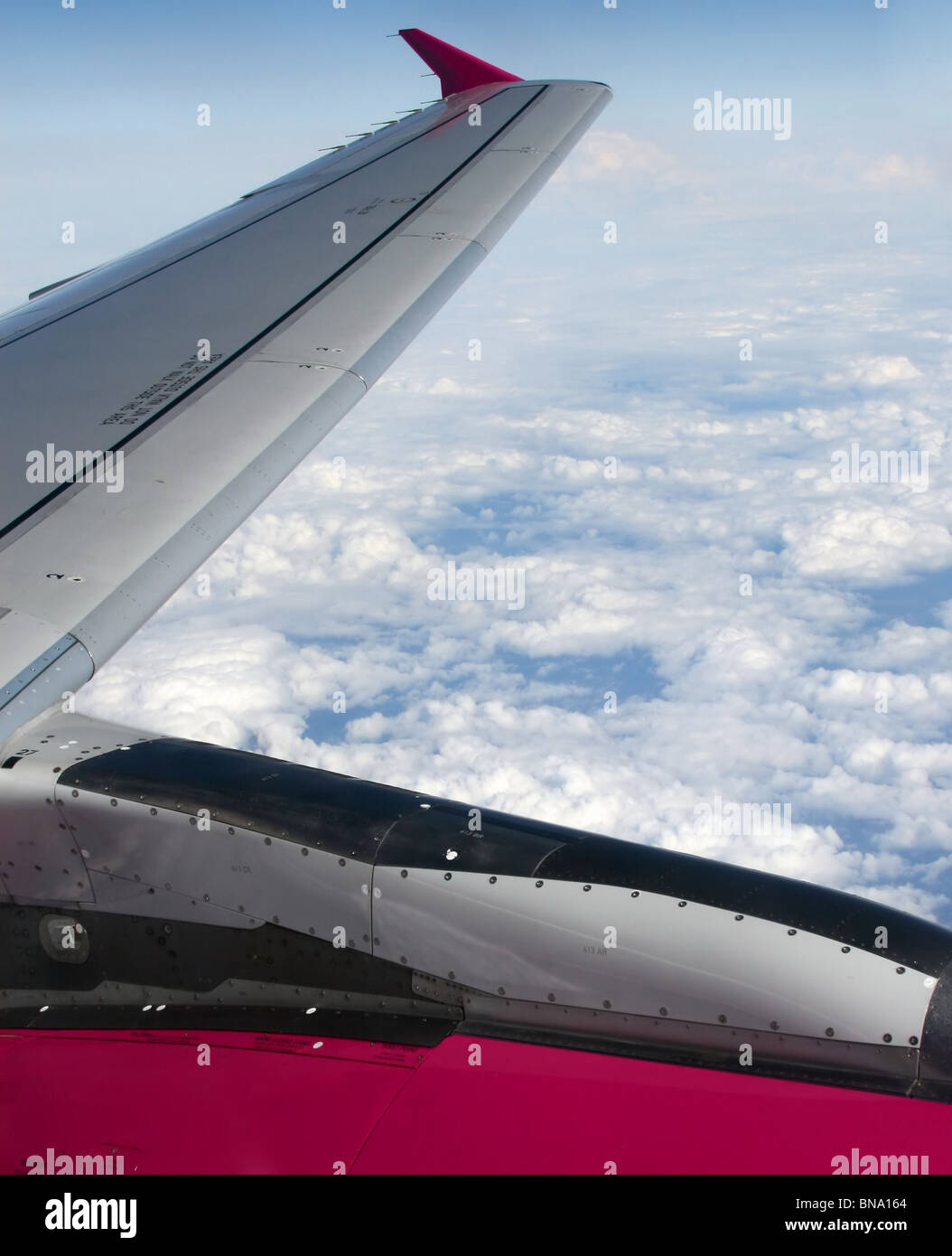 Airplane skyline horizon flight hi-res stock photography and images - Alamy
