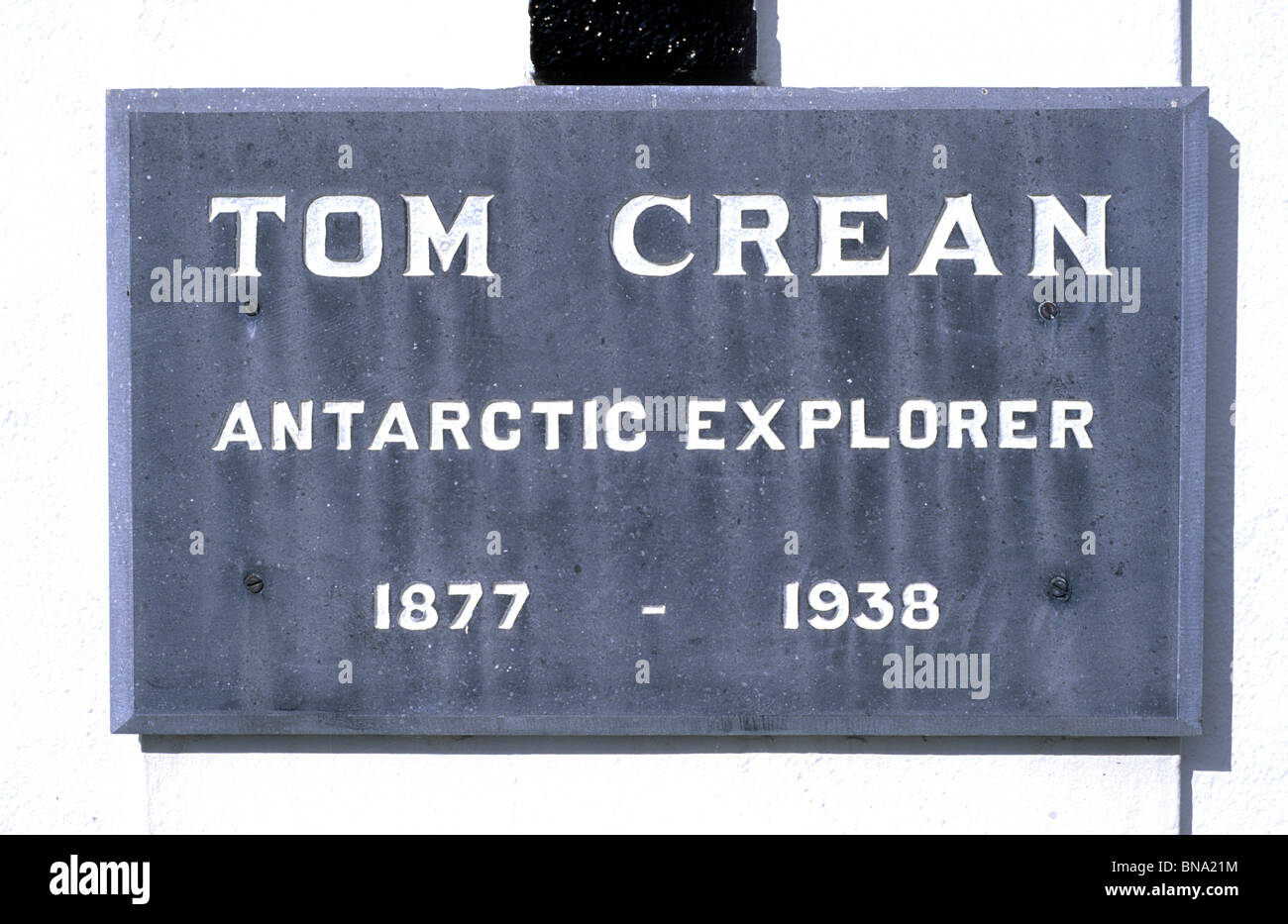 Tom Crean memorial plaque, South Pole Inn, Anascaul, County Kerry, Ireland Eire Irish explorer explorers antarctic Stock Photo